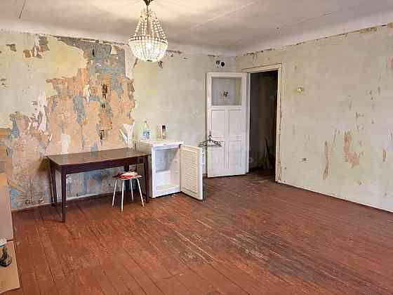 Продам 1к ул. Кирова Луганск