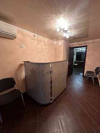 Сдам офис 50 м2, в центре города, Розы Люксембург пересечение Гринкевича, ниже драмтеатра. Донецк