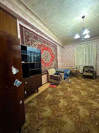 Продам 2к ул. карла Маркса Луганск