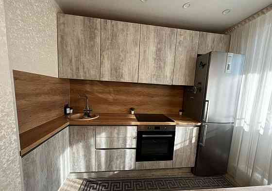 Сдаю однокомнатную квартиру 42.0 м² этаж 3/9 город Донецк, Ворошиловский район Донецк