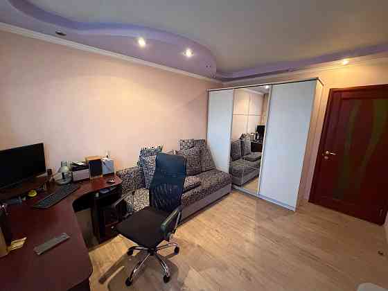 Срочно продам 3-х ком. кв., 4/9 эт., 64 м.кв. - Донецк, ул. Прожекторная, Бирстаун Донецк