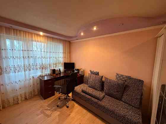 Срочно продам 3-х ком. кв., 4/9 эт., 64 м.кв. - Донецк, ул. Прожекторная, Бирстаун Донецк