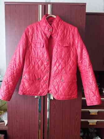 Продам куртку легкую красную р. 46-48 (евро 40-42) Донецк