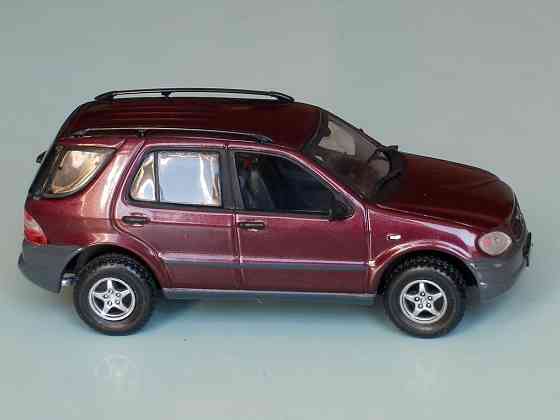 Mercedes Benz M-Classe - VITESSE -1/43 (Бокс треснут) Донецк