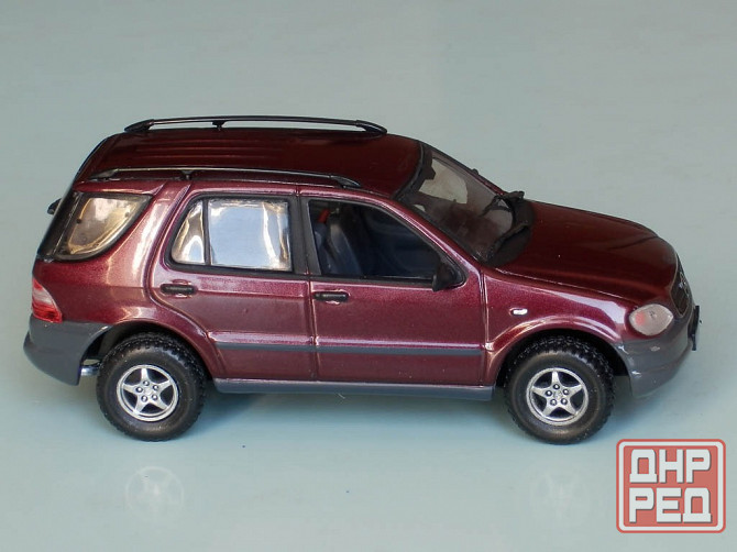 Mercedes Benz M-Classe - VITESSE -1/43 (Бокс треснут) Донецк - изображение 3