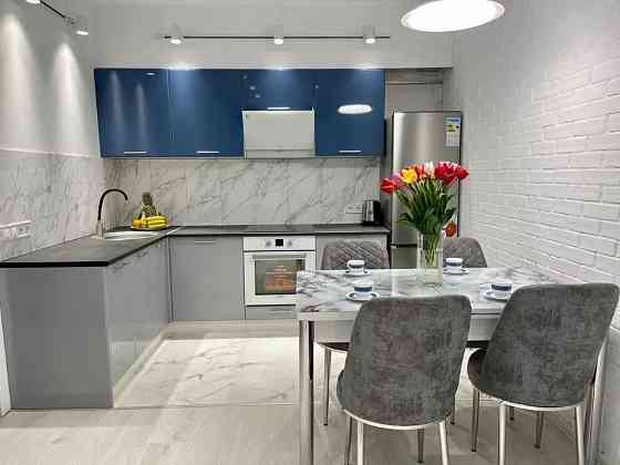 Сдается евро-двухкомнатная квартира в Калининском районе Донецк