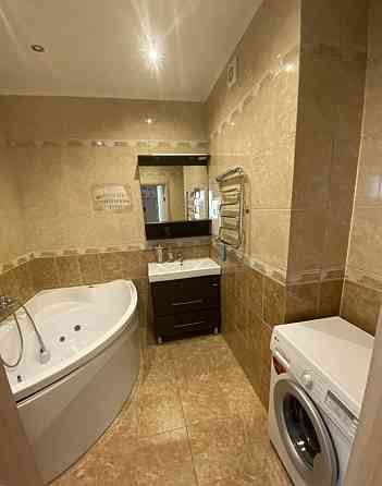 Сдается 2 комнатная квартира в Центре , пр-т Панфилова , Жк Центральный, Вода Круглосуточно Донецк