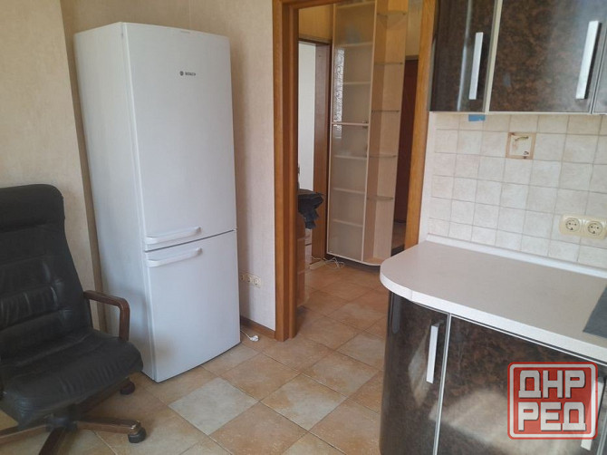 Сдается однокомнатная квартира в Кировском районе.Просторная, комната 21м, кухня 12,большой балкон, Донецк - изображение 1