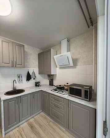 Сдаю двухкомнатную квартиру 55.0 м² этаж 3/5 город Донецк, Киевский район, Киевский проспект Донецк