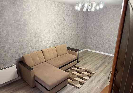 Сдаю двухкомнатную квартиру 54.0 м² этаж 2 Калининский район, ориентир Мед Университет . Донецк