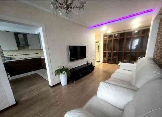 Ворошиловский район, Бульвар Пушкина, Самый центр, пешая доступность к Администрации и площади Ленин Донецк