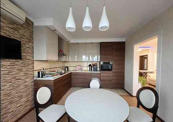 Ворошиловский район, Бульвар Пушкина, Самый центр, пешая доступность к Администрации и площади Ленин Донецк