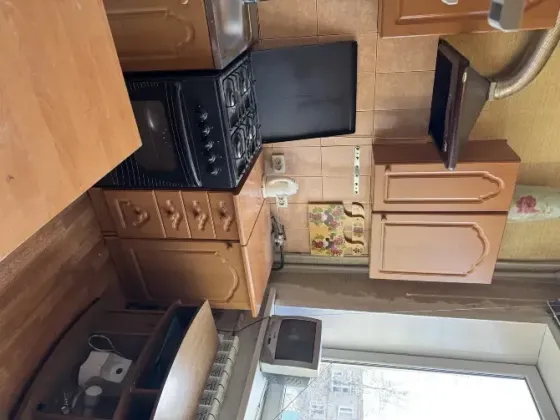 Продаю 2-х ком.в центре Ясиноватой Ясиноватая