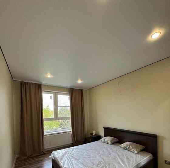 Ворошиловский район, Крытый рынок, пиццерия Большой Джо, 10 минут до набережной Донецк