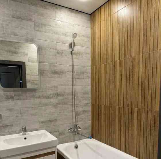 Ворошиловский район, Крытый рынок, пиццерия Большой Джо, 10 минут до набережной Донецк