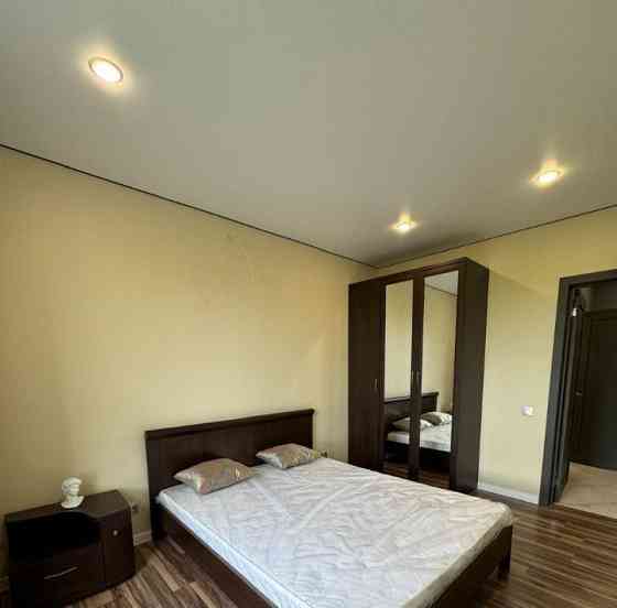 Ворошиловский район, Крытый рынок, пиццерия Большой Джо, 10 минут до набережной Донецк