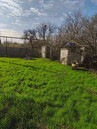 продам земельный участок с домом и постройками Донецк