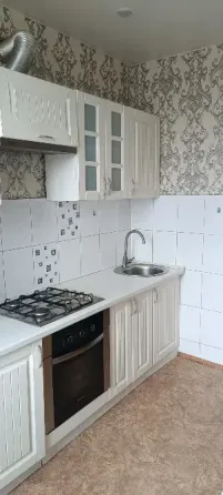 Сдам 2к. Центр Макеевка, фотографии соответствуют,без предоплаты Макеевка