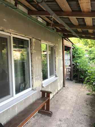 Продам дом 100 м2 с кап ремонтом,до Текстильщика одна остановка,гараж , беседка, вольер,8 сот Донецк