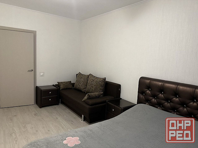 Сдается 1-комнатная квартира в центре, в Ворошиловском районе, Дзержинского 8 Донецк - изображение 1