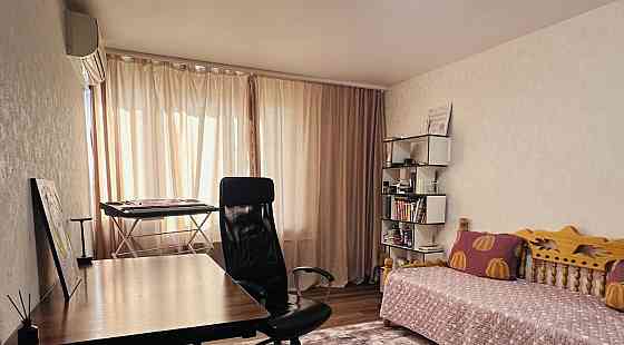 Сдается двухкомнатная квартира в Ворошиловском районе, возле гастронома Москва в центре Донецка Донецк