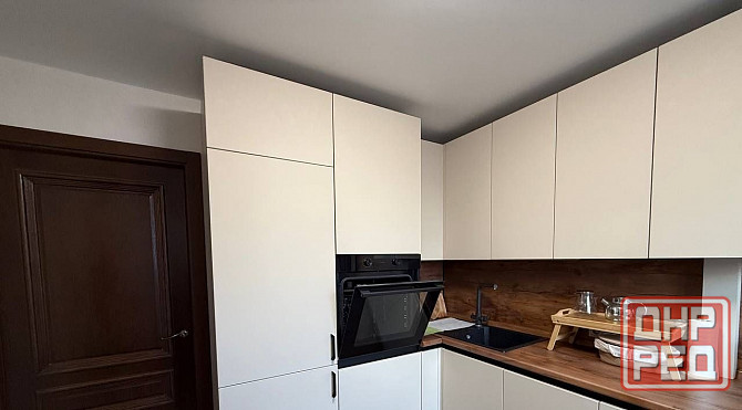 Сдается двухкомнатная квартира в Ворошиловском районе, возле гастронома Москва в центре Донецка Донецк - изображение 1