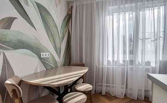 Сдаю однокомнатную квартиру 37.0 м² этаж 2/5 Ворошиловский район, Площадь Ленина, Драматический Теат Донецк