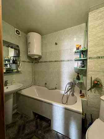 Продаётся 3х-комнатная просторная квартира просп. Строителей, д. 146 Мариуполь