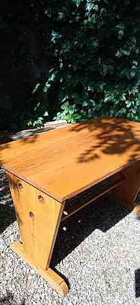 Продам стол и стулья Донецк