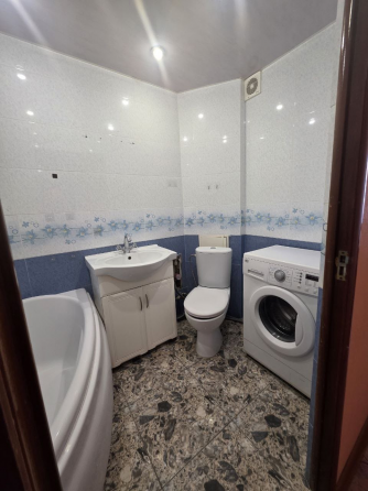 Продам 3-х комнатную квартиру в Петровском районе Донецка Донецк