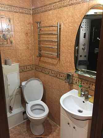 сдам 3х комн кварт. в ворошил. р-не. золотое кольцо, отличная, есть все. Донецк