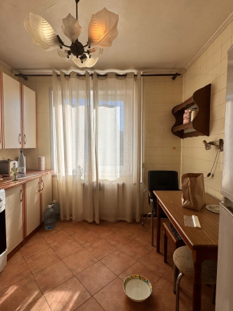 Продается 3х Комнатная Квартира Зайти и Жить На Тц «Обжора», Цирк «Космос». Донецк