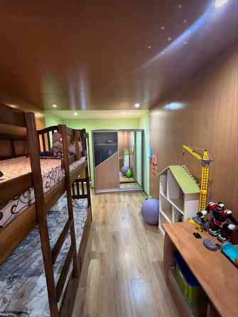 Срочно продам 2 комн Комсомольский Донецк