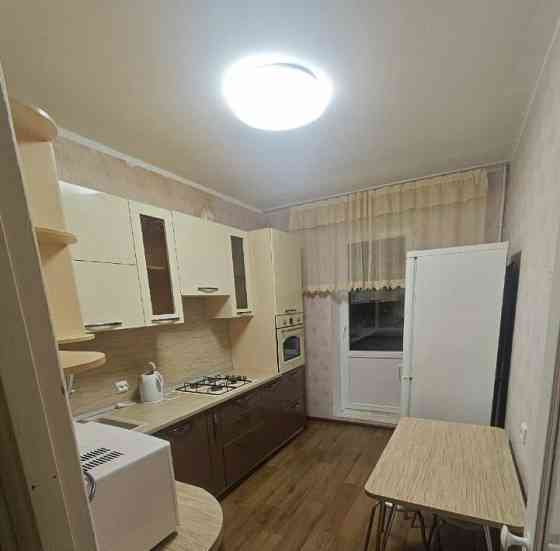 Сдам двухкомнатную квартиру квартиру 50 м2, этаж 3, Ленинский район, ориентир остановка Обжора Донецк