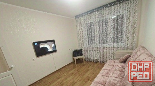 Сдам двухкомнатную квартиру квартиру 50 м2, этаж 3, Ленинский район, ориентир остановка Обжора Донецк - изображение 1