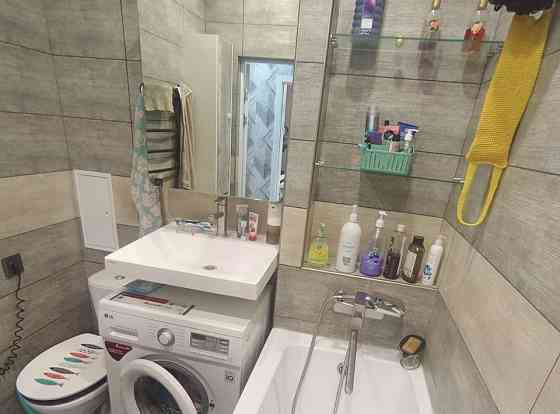 Сдаю однокомнатную квартиру 32.0 м² этаж 4/5. Калининский район, ориентир парк Шахтостроителей. Донецк