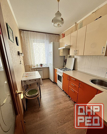 Cдается уютнaя трехкомнатная кваpтирa по выгодной ценe ( 27 тысяч рублей в месяц!!!). Куйбышевский р Донецк - изображение 2