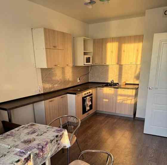 Донбасс Арены, Самый центр Города, в пешей доступности Травматология, Изумруд и Крытый рынок Донецк