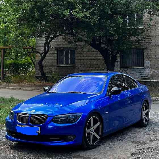 Продам bмw E92 330i серии в кузове купе, 2011 года выпуска, задний привод, двигатель 3.0 at. Донецк