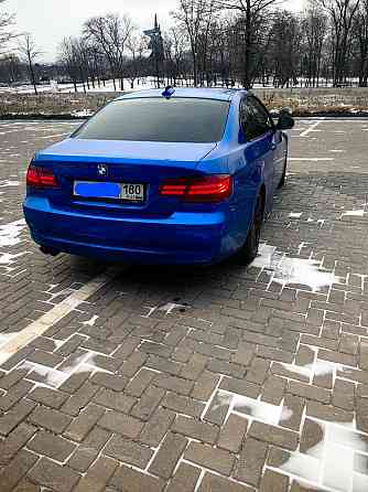 Продам bмw E92 330i серии в кузове купе, 2011 года выпуска, задний привод, двигатель 3.0 at. Донецк