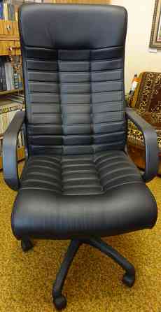 Офисное кресло руководителя Мариуполь