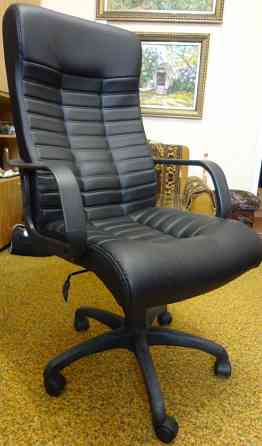 Офисное кресло руководителя Мариуполь