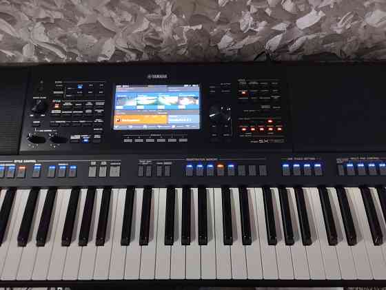 YAMAHA psr SX 720 Снежное