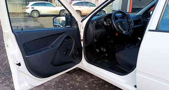 Продам Лада Гранта 2018-й год Снежное