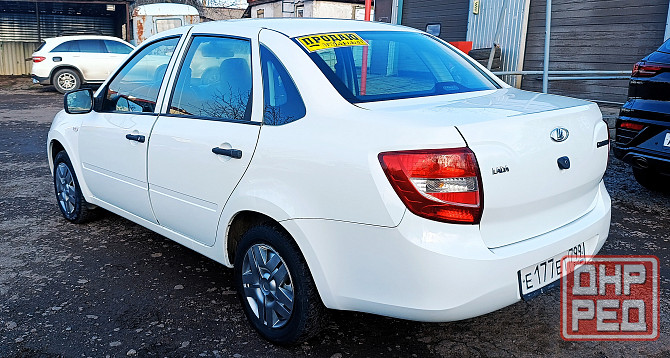 Продам Лада Гранта 2018-й год Снежное - изображение 4