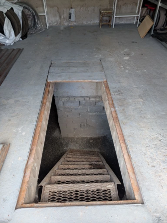 Продается гараж г. Донецк Калининский р-н. Донецк