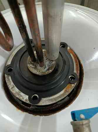 Продам электрический водонагреватель Термекс 80 литров Макеевка