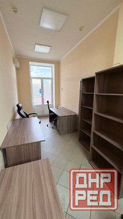 Аренда 86кв.м. Офис с Мебелью 3 кабинета+холл около Крытого рынка Донецк - изображение 2
