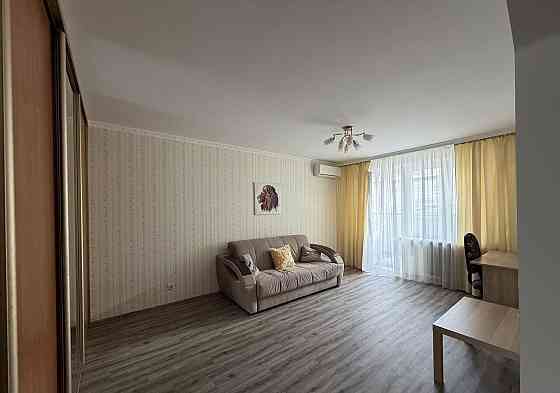 Сдача однокомнатной квартиры 38 квадрата Мариуполь