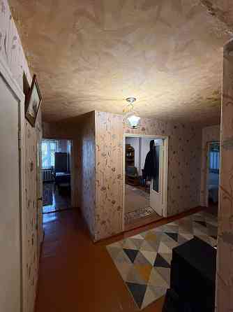 продам 2-х комнатную квартиру 55 кв.м. Новоазовск